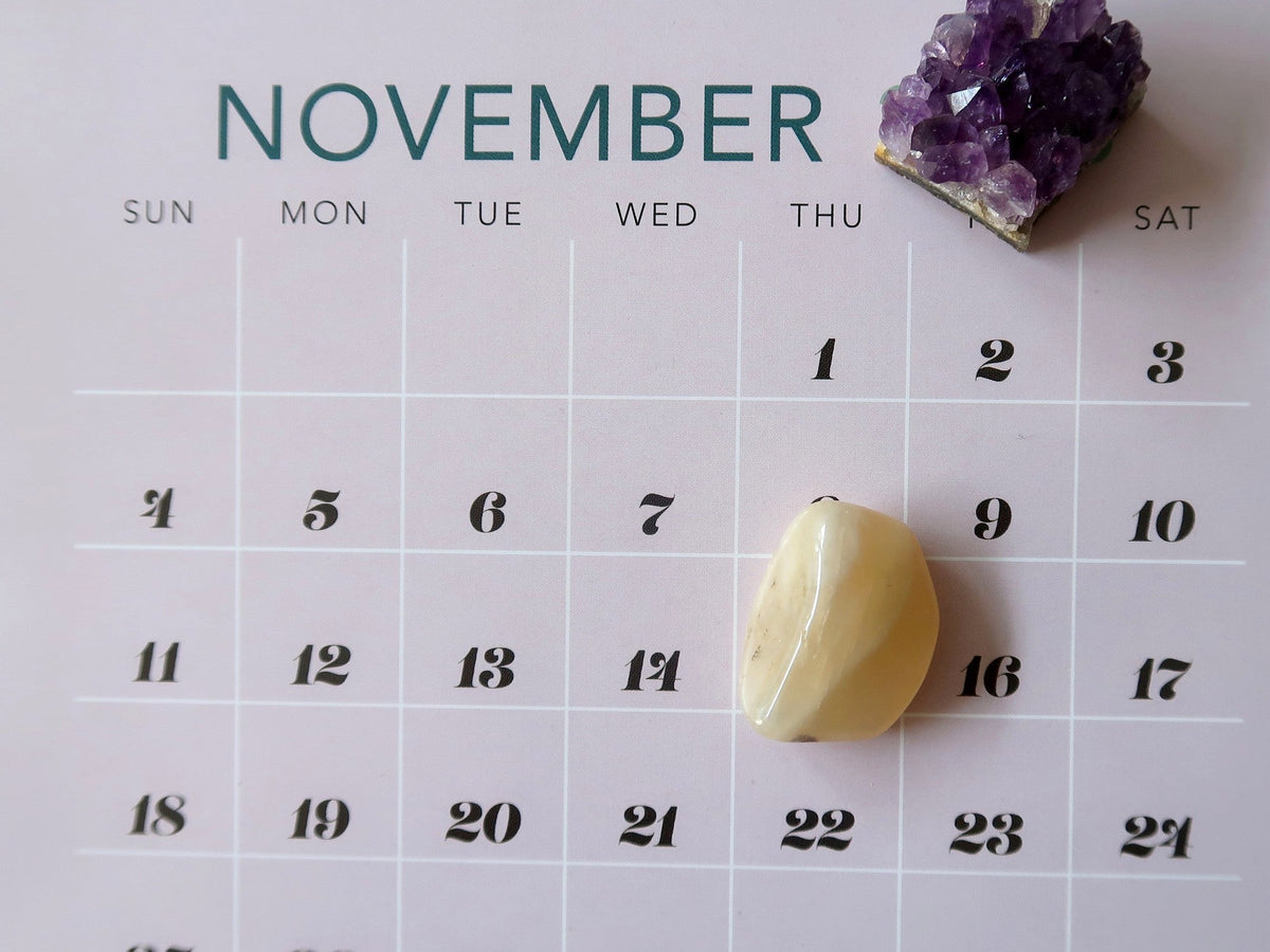 Your Crystal Horoscope for November 2025 Zodiac | Satin Crystals