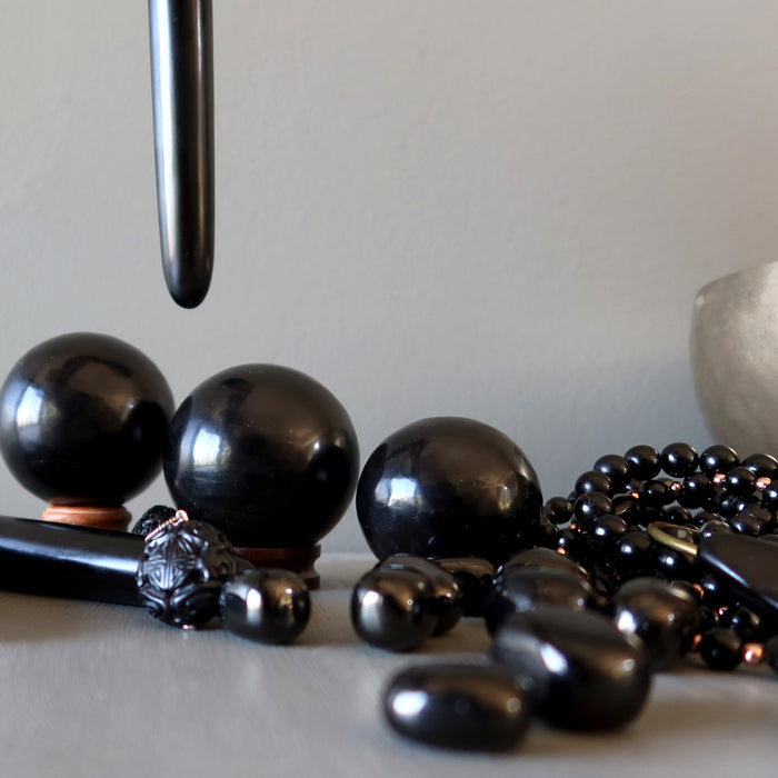 black jet stones and jewelry