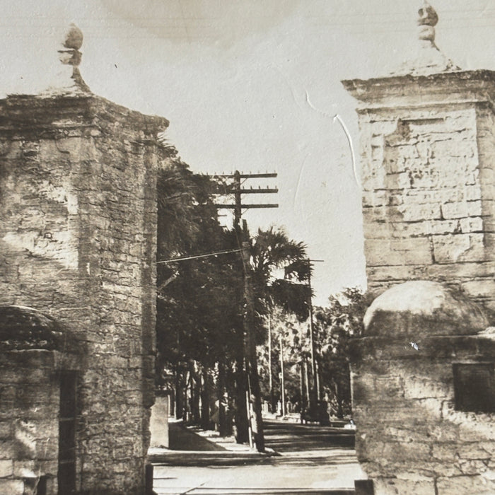 Vintage Postcard RPPC  St Augustine Florida Old Spanish Gate Entrance Iron Cannon