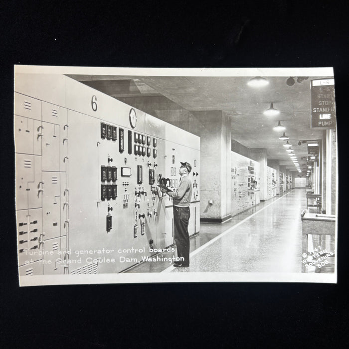 Vintage Postcard Grand Coulee Dam Washington Turbine Control Room Rare Interior