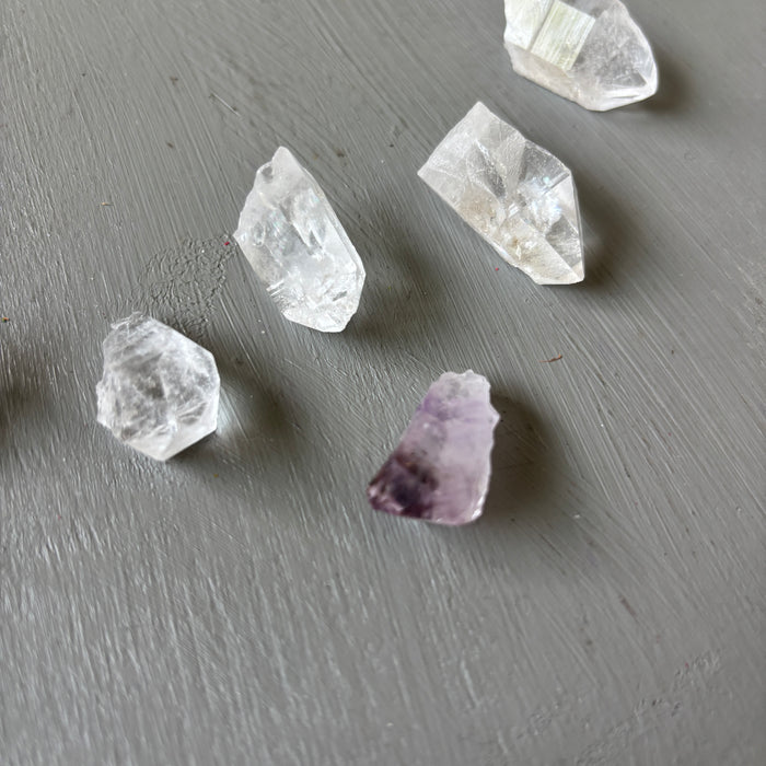 Heart Chakra Raw Crystal Love Set: 13 Quartz, Rose, Amethyst