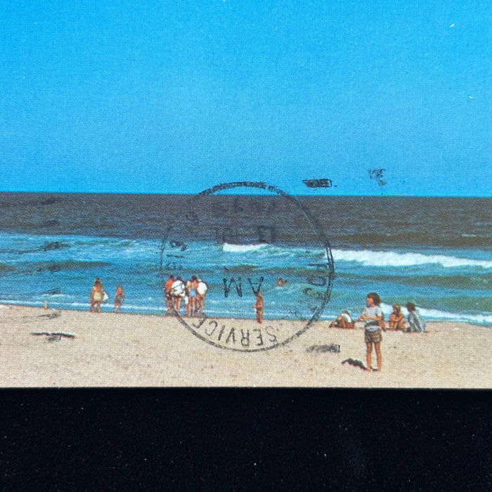 Vintage Postcard 1975 Jersey Shore Beach Kite Flying Race Red Homes Front Cancel