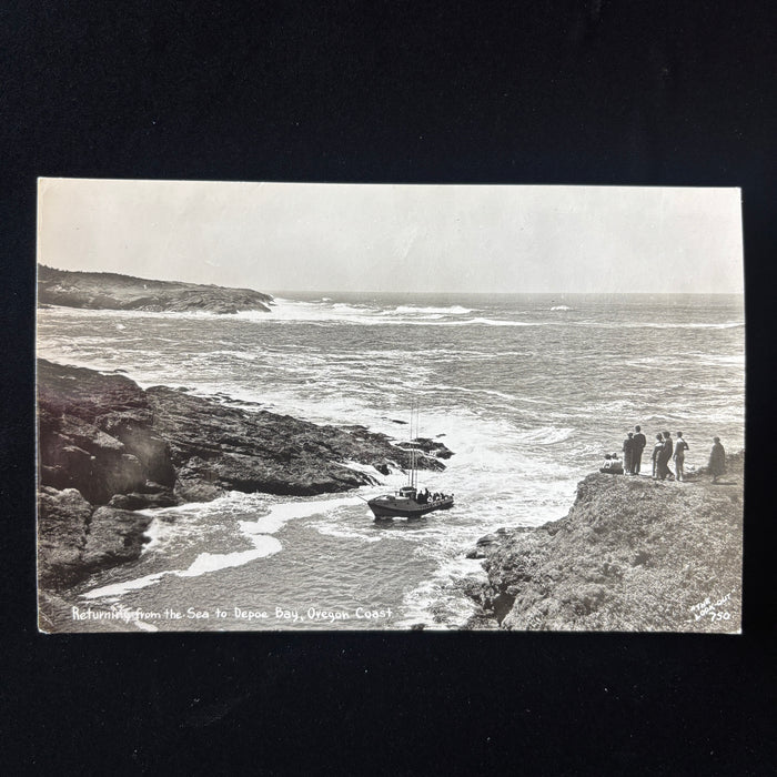 Vintage Postcard RPPC Fishing Boat Depoe Bay Oregon Coast Lookout Onlookers Sea