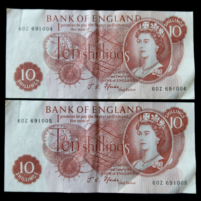 Vintage Banknote Consecutive Pair England 10 Shillings Queen Elizabeth II Set