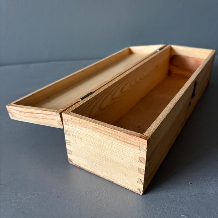 Vintage Wine Box Crystal Storage Latched Wood Crate