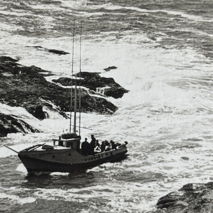 Vintage Postcard RPPC Fishing Boat Depoe Bay Oregon Coast Lookout Onlookers Sea