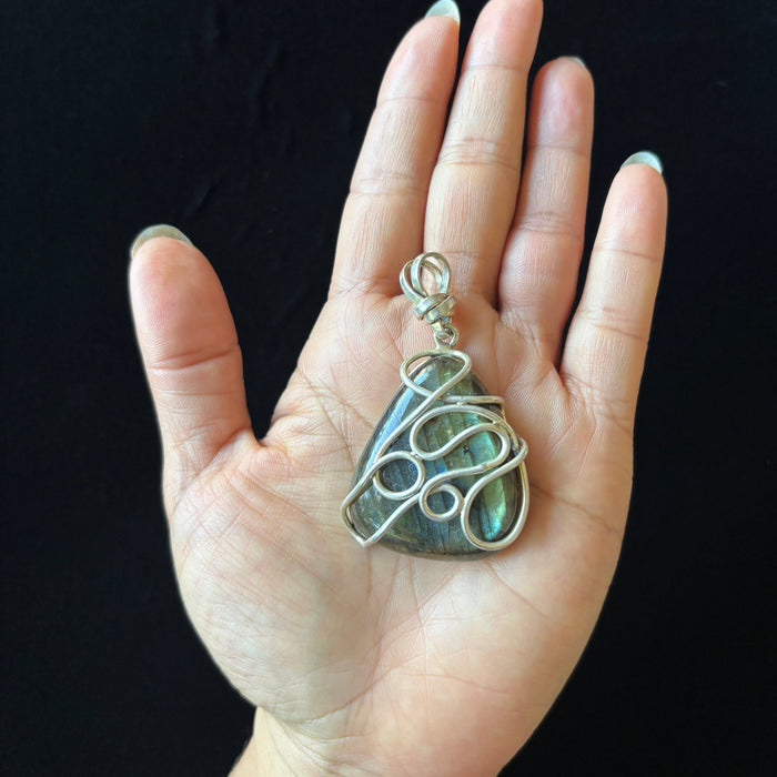 Labradorite Pendant Blue Flash Sterling Silver Boho