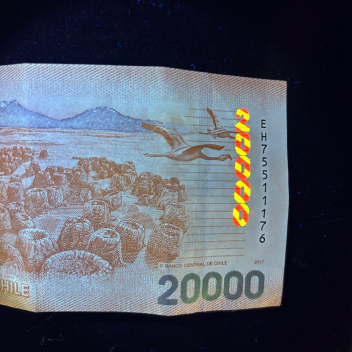 Chile Banknote 20000 Pesos UV Verified Andres Bello Orange 2017 Bicentenario