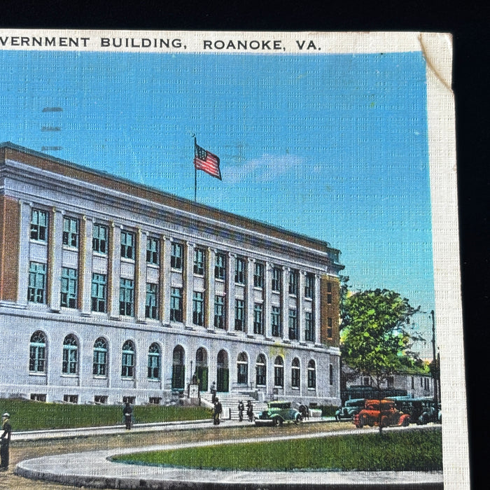 Vintage Postcard 1937 Roanoke VA Post Office Classic Cars Pedestrians Posted