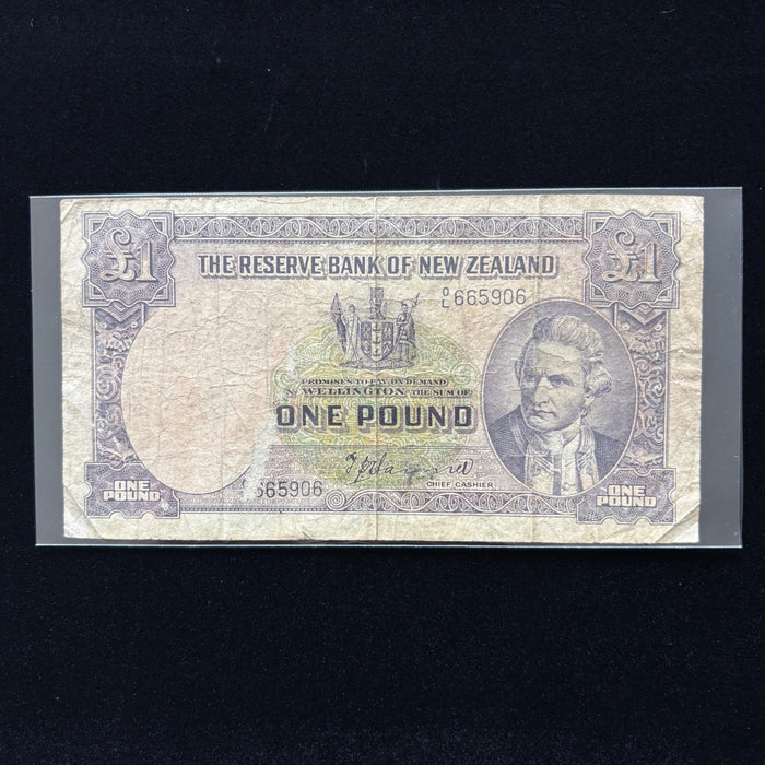 Vintage Banknote New Zealand 1 Pound Captain Cook Maritime Maori Watermark