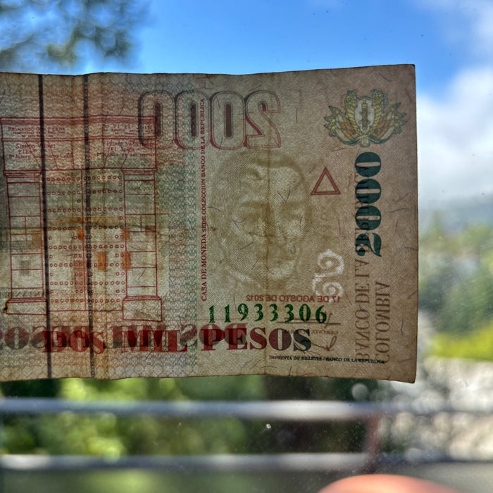 Latin America Banknote Lot Colombia Argentina Honduras Venezuela Watermark UV