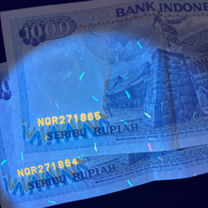 Vintage Banknote Lot Indonesia Consecutive Pair 1000 Rupia Lake Toba UV Verified