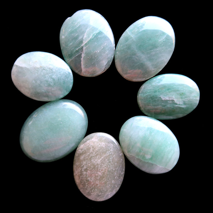Green Aventurine Cabochon Set of 7 Oval Amulets Crystals