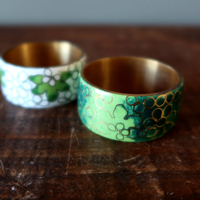 Display Stand Pair Metal Flower Holders for Crystal Balls