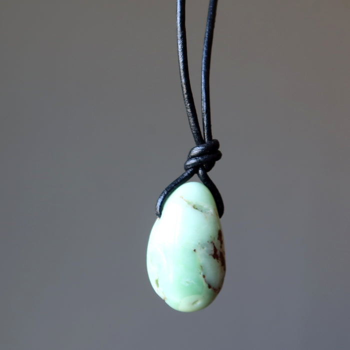 chrysoprase leather necklace