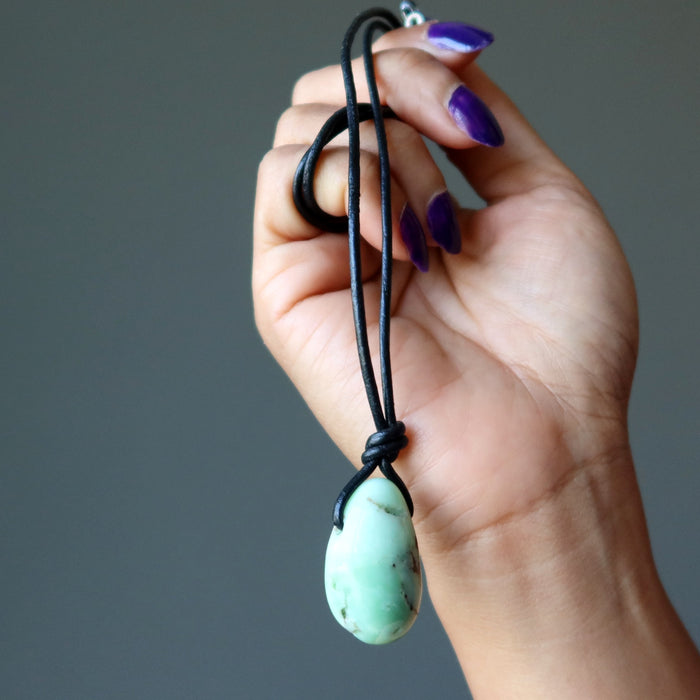 chrysoprase leather necklace