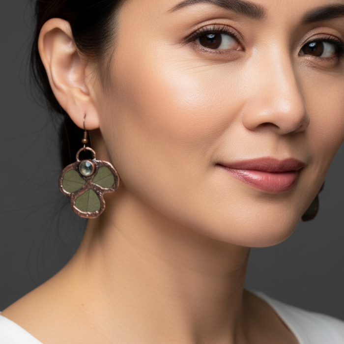 Shell Earrings Lucky Green Clover Mother of Pearl