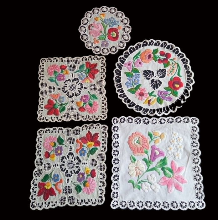 Vintage Hungarian Kalocsa Doily 5pc Set Hand-Embroidered Floral Richelieu Lace 1970s