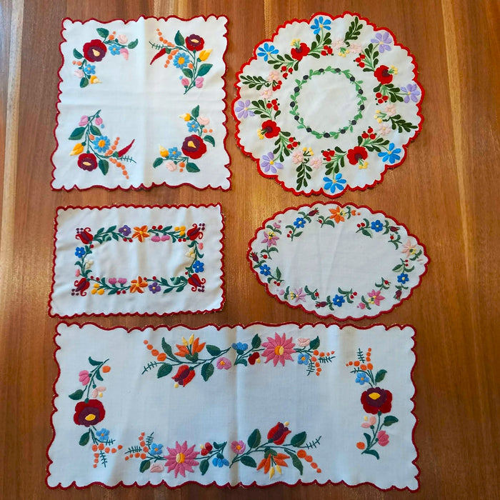 Vintage Hungarian Kalocsa Table Linen 5pc Set Hand Embroidered Runner Doilies Mats 1970s