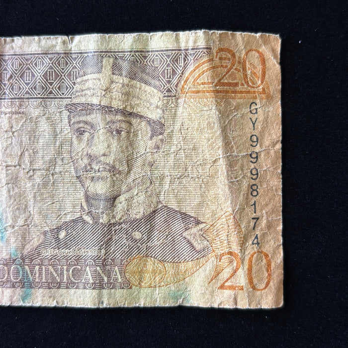 Vintage Banknote 2003 Dominican Republic 20 Pesos UV Verified Caribbean Currency