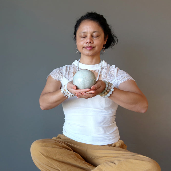 Moonstone Meditation Script: Emotional Calm & Intuitive Healing