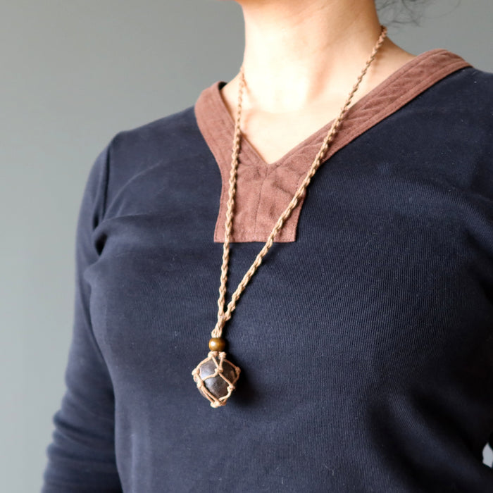 Moqui Marble Necklace Macrame Wise Brown Shaman Stone