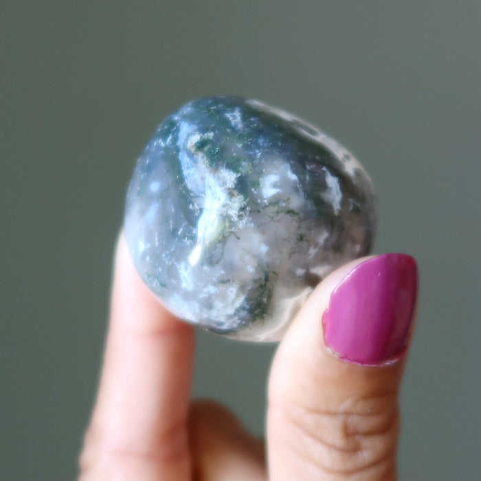 moss agate tumbled stone