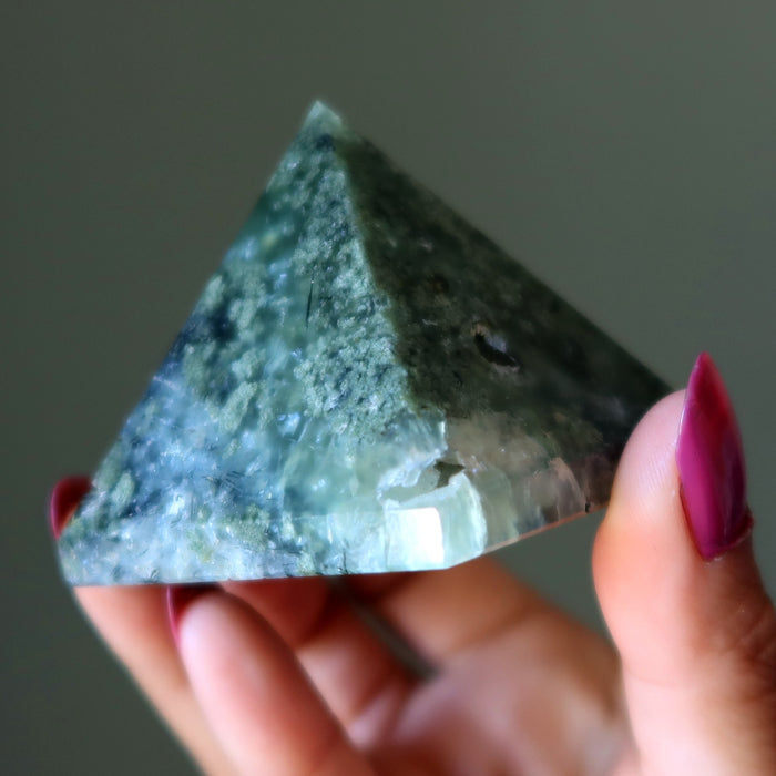 prehnite pyramid