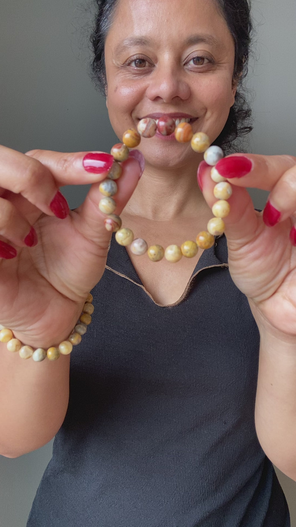 video on crazy lace agate bracelet