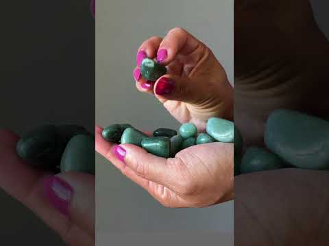 Green Aventurine Tumbled Stone Video