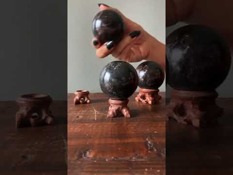 garnet in black ball video