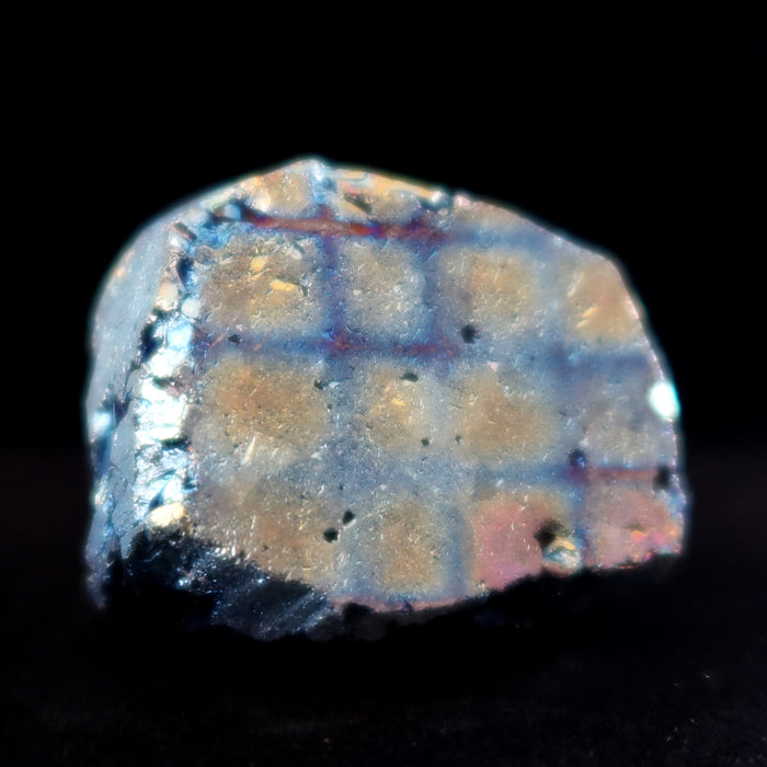 Aura Quartz Cluster Rainbow Titanium Crystal Charger 1.9 inch