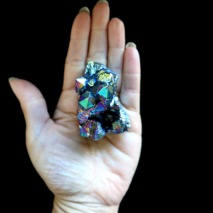 Aura Quartz Cluster Rainbow Titanium Crystal Charger 2.2 inch