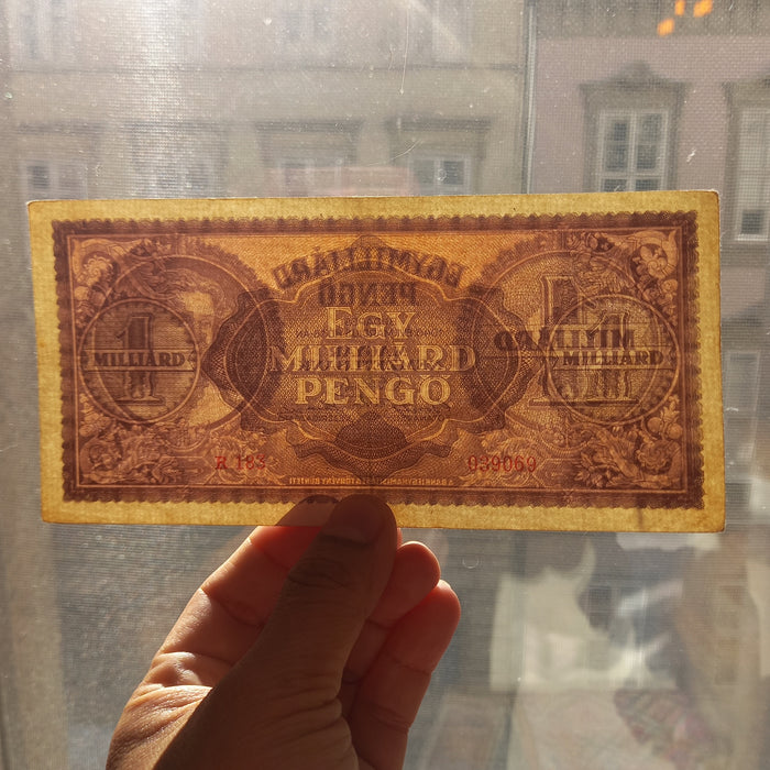 1946 Hungary Banknote One Billion Pengo Hyperinflation Bill Pink Lady Collectible XF