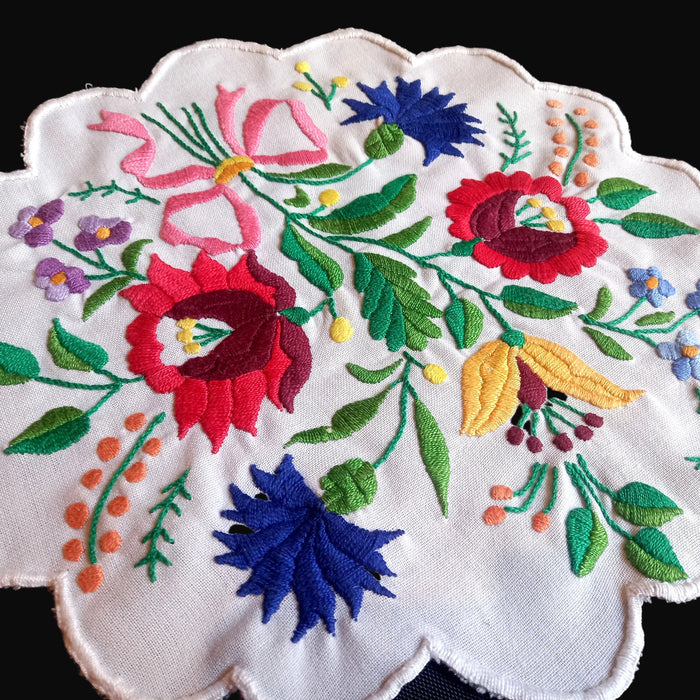 Vintage Hungarian Kalocsa Doily Exquisite Flower Hand Embroidary Cottage Textile 1970s