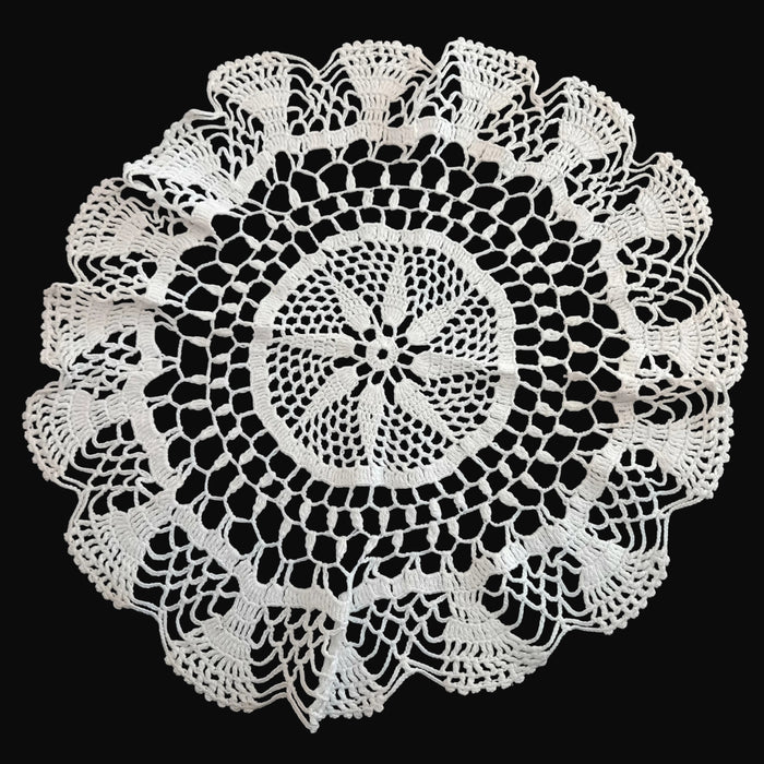 Vintage Hungarian Pineapple Crochet Doily Round White Lace Table Mat 1970s