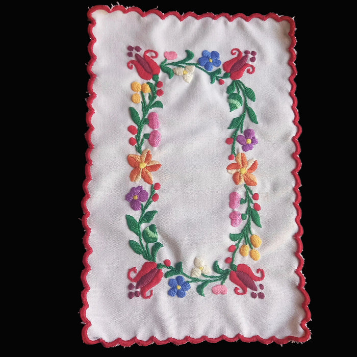 Vintage Hungarian Kalocsa Table Linen 5pc Set Hand Embroidered Runner Doilies Mats 1970s