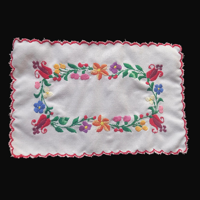 Vintage Hungarian Kalocsa Doily Table Linen Rectangle Handmade 1970-80s