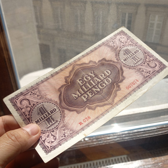 Vintage Banknote 1946 Hungary 1 Billion Pengő Egymilliárd 1000000000 WWII Hyperinflation Bill XF