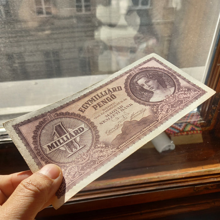 1946 Hungary Banknote One Billion Pengo Hyperinflation Bill Pink Lady Collectible XF