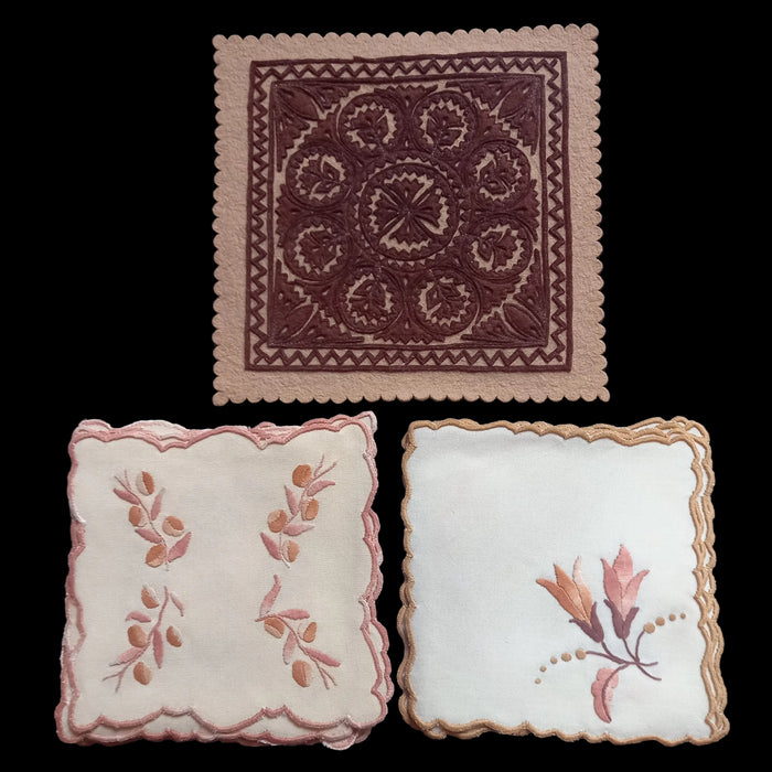 Vintage Hungarian Folk Art 15pc Set Rustic Doilies & Felt Mat Hand Embroidered Decor 1970s