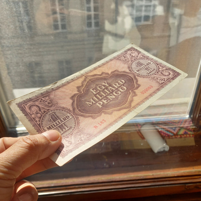 1946 Hungary Banknote One Billion Pengo Hyperinflation Bill Pink Lady Collectible XF