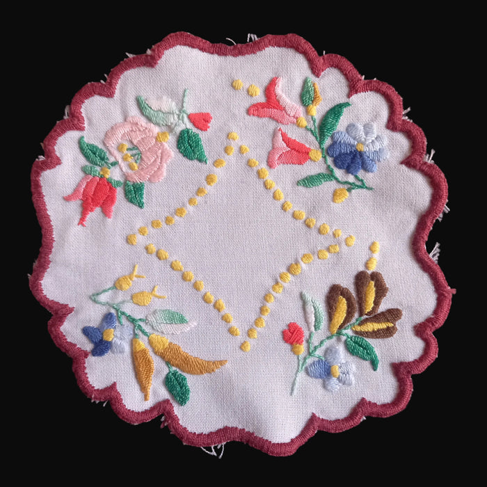 Vintage Hungarian Kalocsai Doily Flower Pepper Cottage Farmhouse Table Decor 1960s