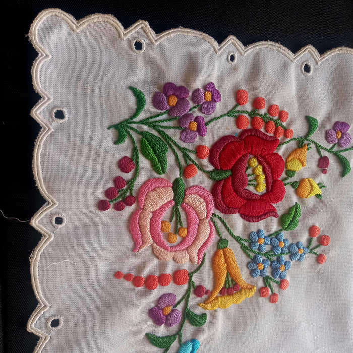 Vintage Hungarian Kalocsa Set Superb Hand Embroidered Floral Table Topper & Doily Mat 1970s