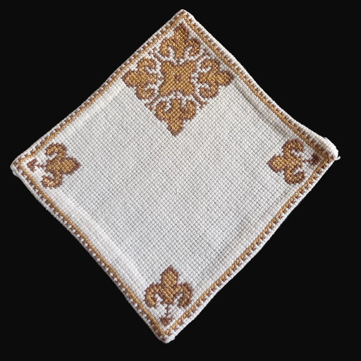 hungarian beregi folk art linen textile vintage 1960s