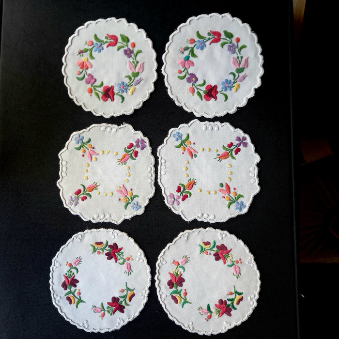 Vintage Hungarian Kalocsa Doily Set 6 Handmade Floral Cottage Table Decor 1970-80s