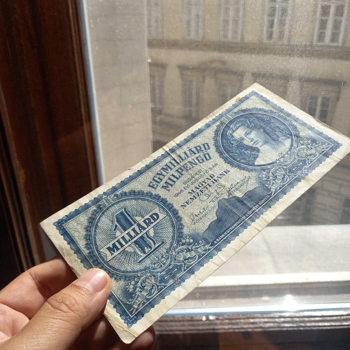 Vintage Banknote 1946 Hungary Milpengő 1 Quadrillion Egymilliárd Billion 1000000000000000