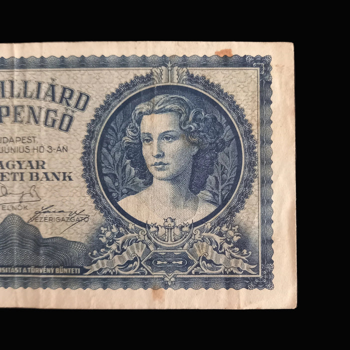 Vintage Banknote 1946 Hungary Milpengő 1 Quadrillion Egymilliárd Billion 1000000000000000