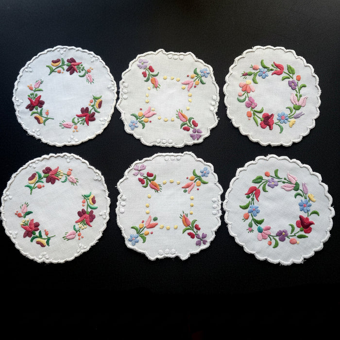 Vintage Hungarian Kalocsa Doily Set 6 Handmade Floral Cottage Table Decor 1970-80s