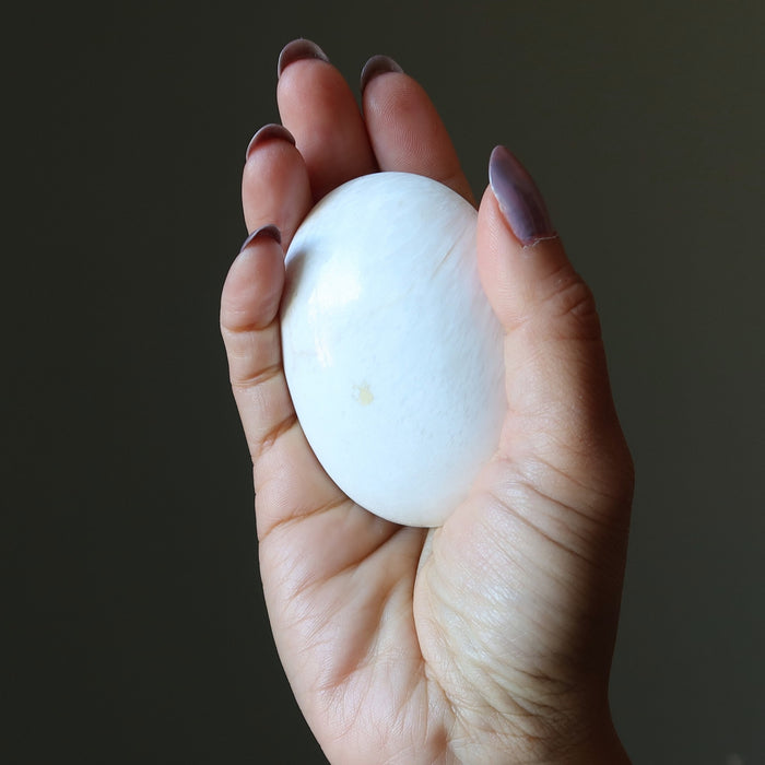 scolecite palm stone